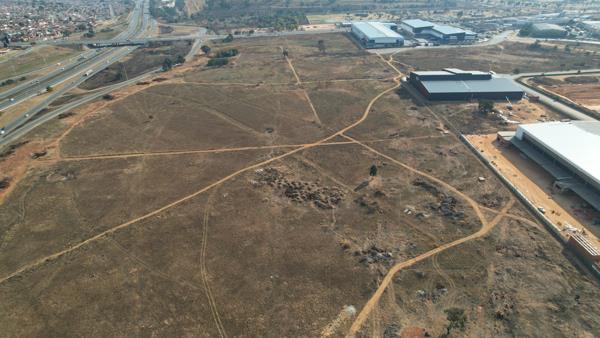 9 517 m² Land