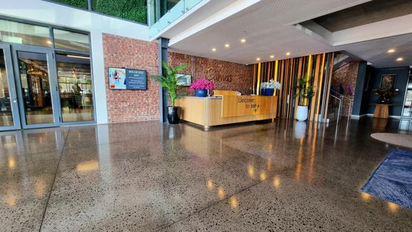 205  m² Commercial space