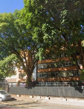 4.5 Bedroom Apartment