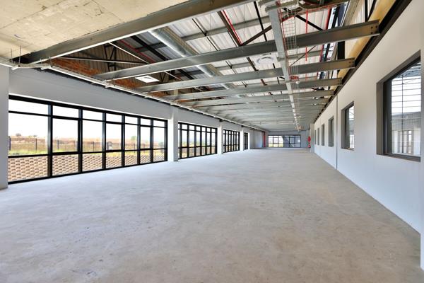 4 883 m² Commercial space