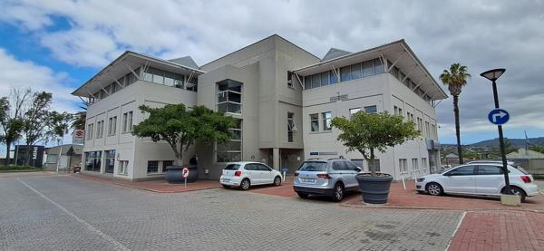 164  m² Office Space