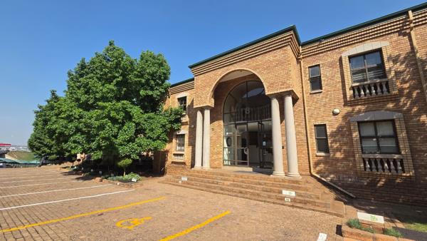 65 m² Commercial space