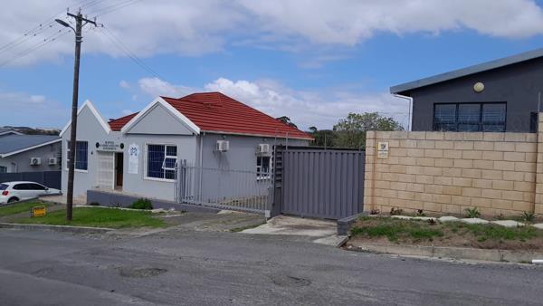 224  m² Commercial space