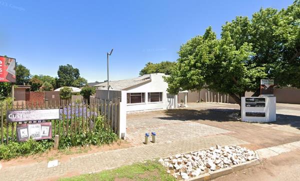 285  m² Commercial space