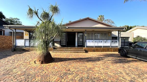 350  m² Commercial space