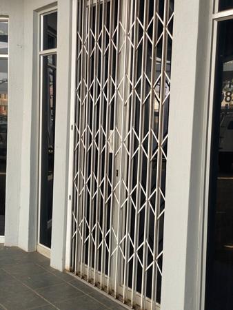 130  m² Commercial space