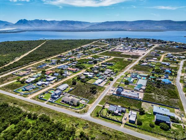 1 179 m² Land