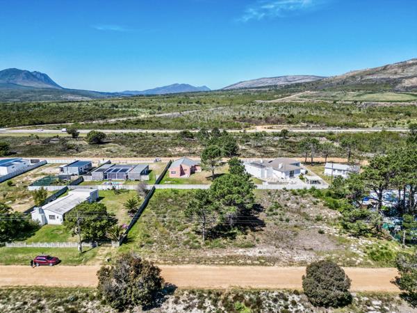 1 284 m² Land