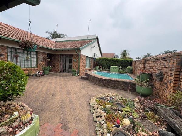 4 Bedroom Townhouse