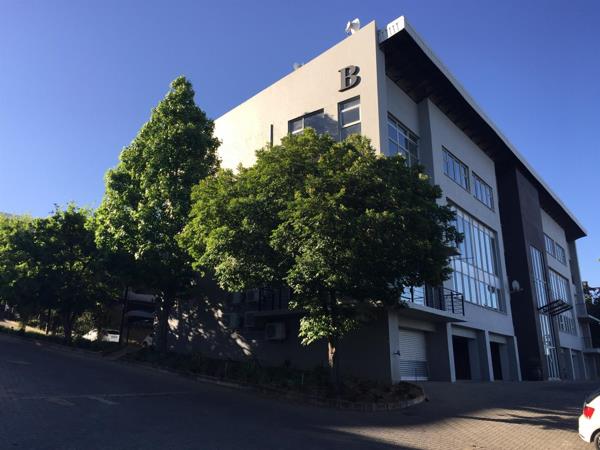 229  m² Commercial space