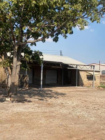 170  m² Commercial space