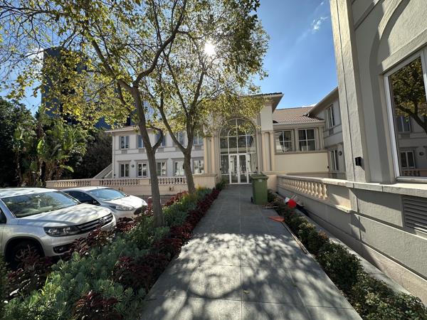 607  m² Commercial space