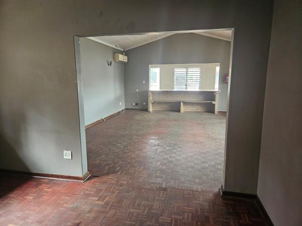 200  m² Commercial space