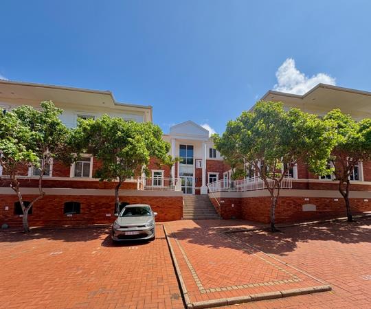 339  m² Commercial space