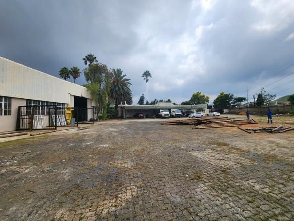 2 000  m² Industrial space