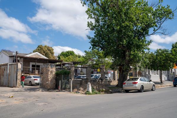 1 242 m² Commercial space