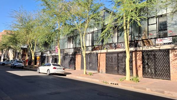 70  m² Commercial space