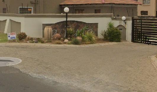 551 m² Land