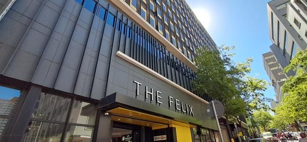 673  m² Office Space