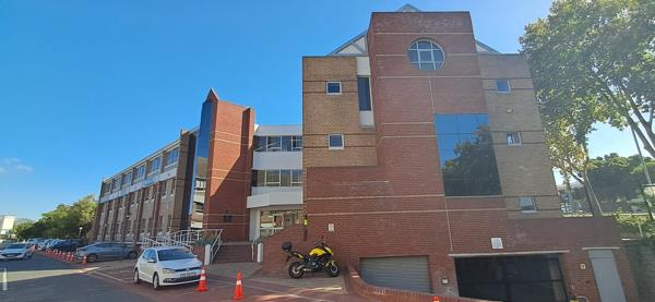 807 m² Office Space