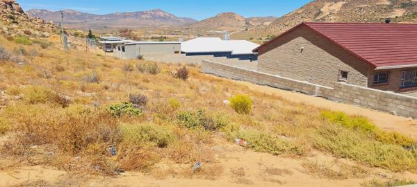 985 m² Land