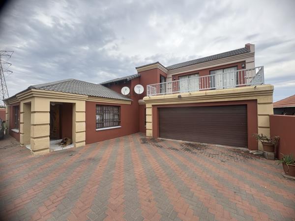 5 Bedroom House