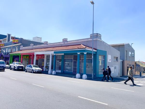 301  m² Commercial space