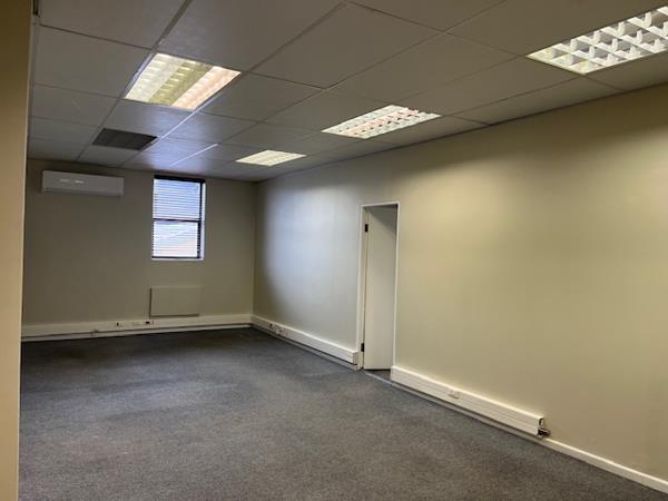 67  m² Office Space