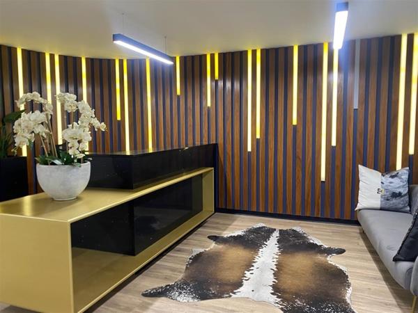 391  m² Office Space