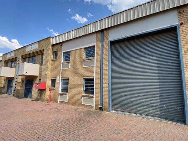 566  m² Industrial space