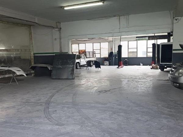 880 m² Industrial space