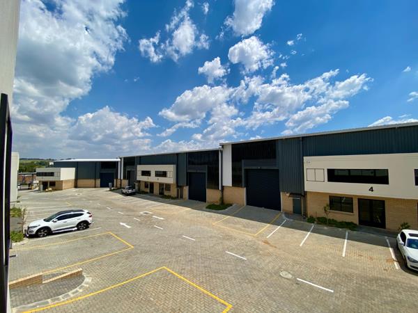 571  m² Industrial space