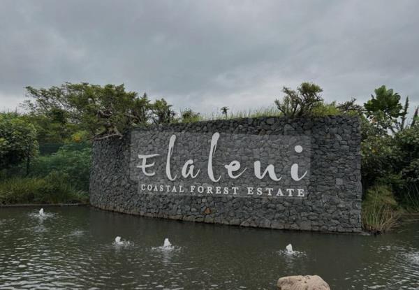 1 323 m² Land
