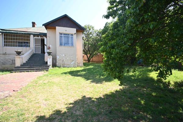 6 Bedroom House