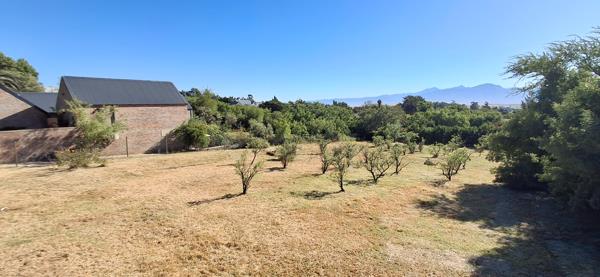 2 426 m² Land
