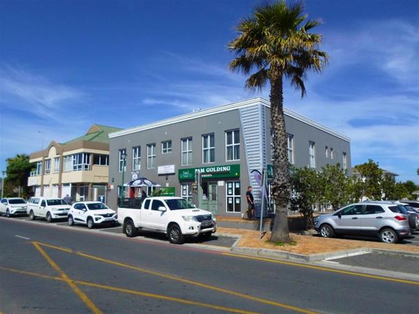 95  m² Office Space