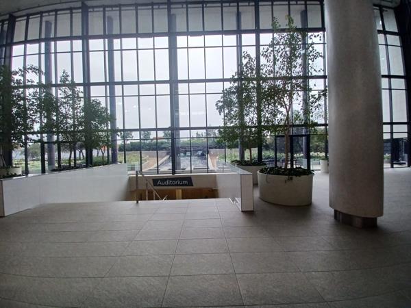 212 m² Commercial space