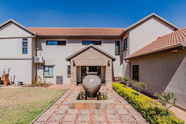 6 Bedroom House