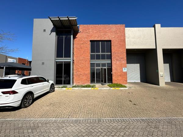 547  m² Industrial space