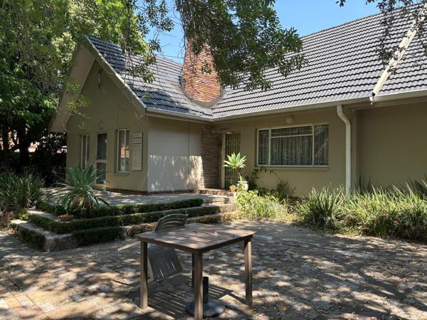 384  m² Commercial space