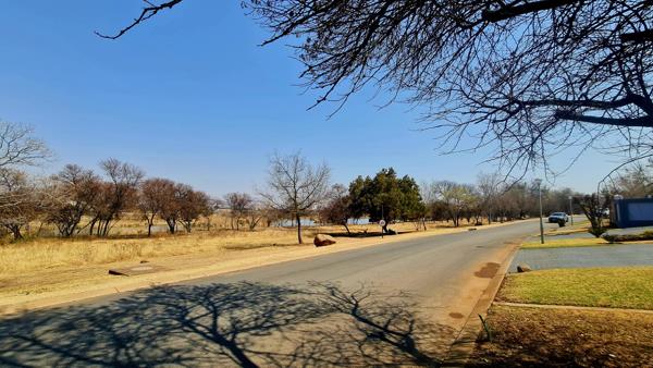 1 595 m² Land