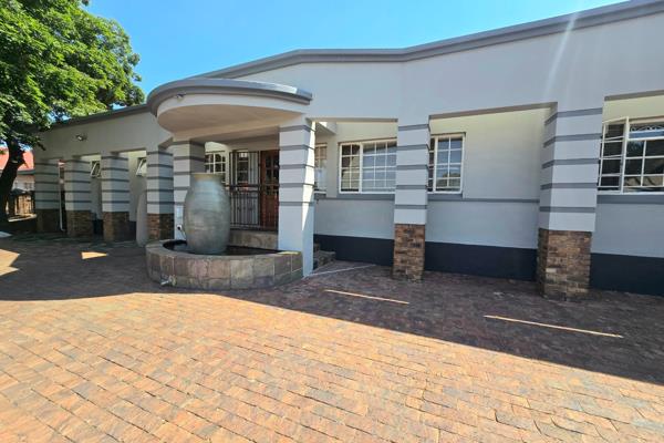 2 974  m² Office Space