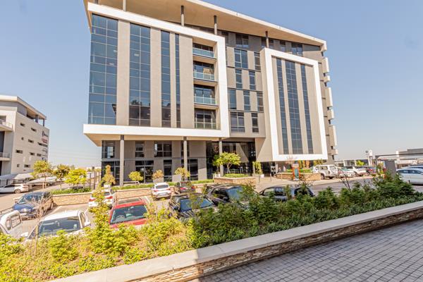 560  m² Commercial space