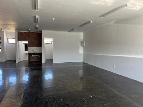 109  m² Industrial space