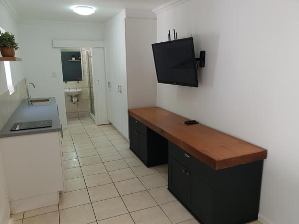 1 Bedroom Garden Cottage