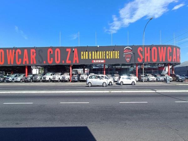 1 950  m² Commercial space