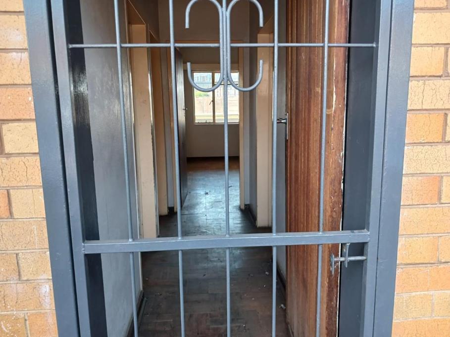 2 Bedroom Flat