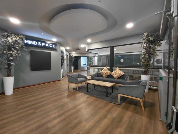 64  m² Office Space