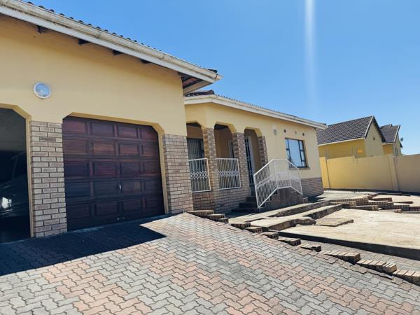 6 Bedroom House