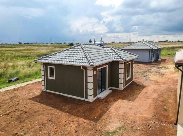 2 Bedroom House